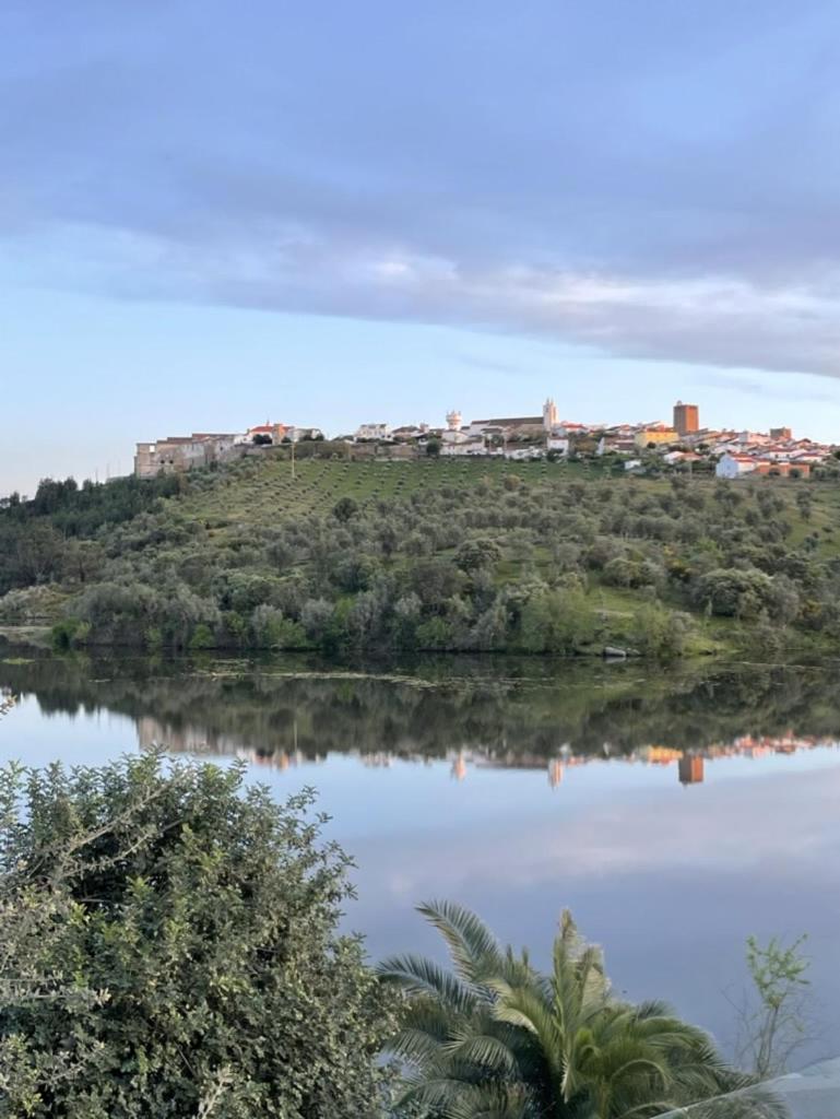 Montes De Charme Bed & Breakfast Aviz Luaran gambar